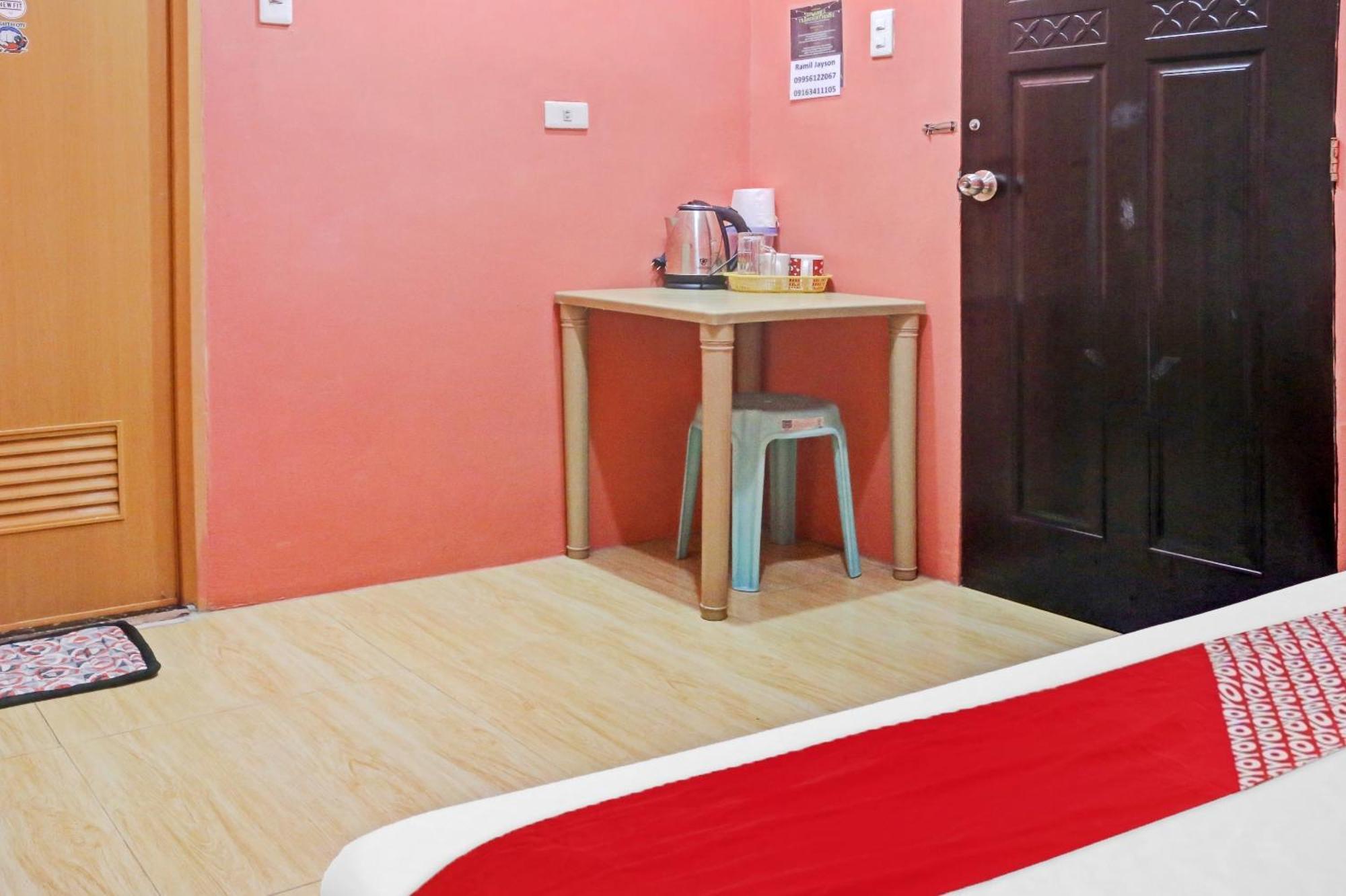 Hotel Solanos Transient House Pasay Esterno foto