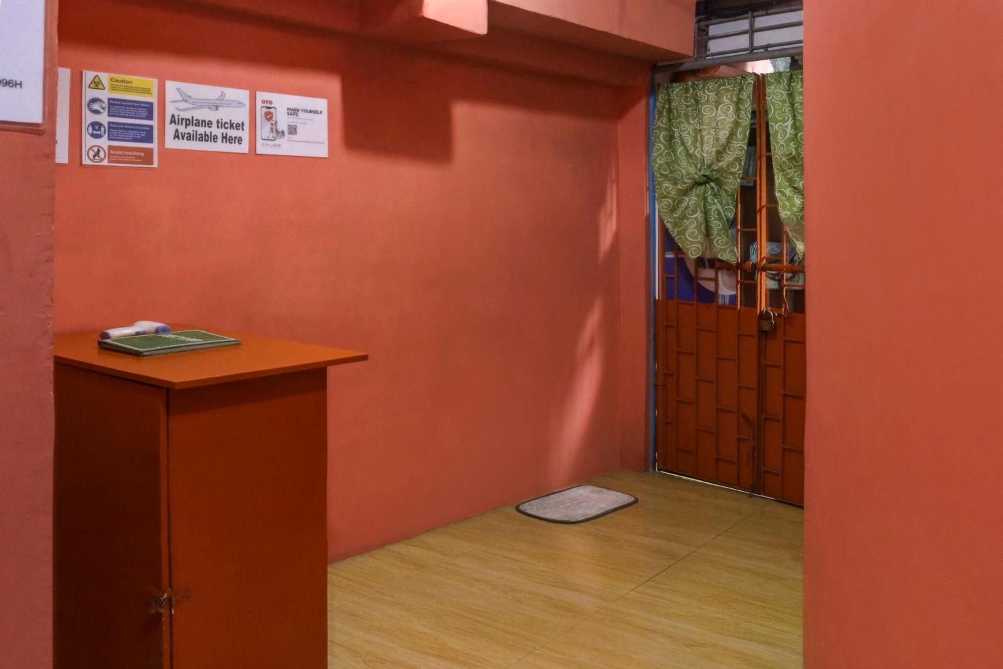 Hotel Solanos Transient House Pasay Esterno foto