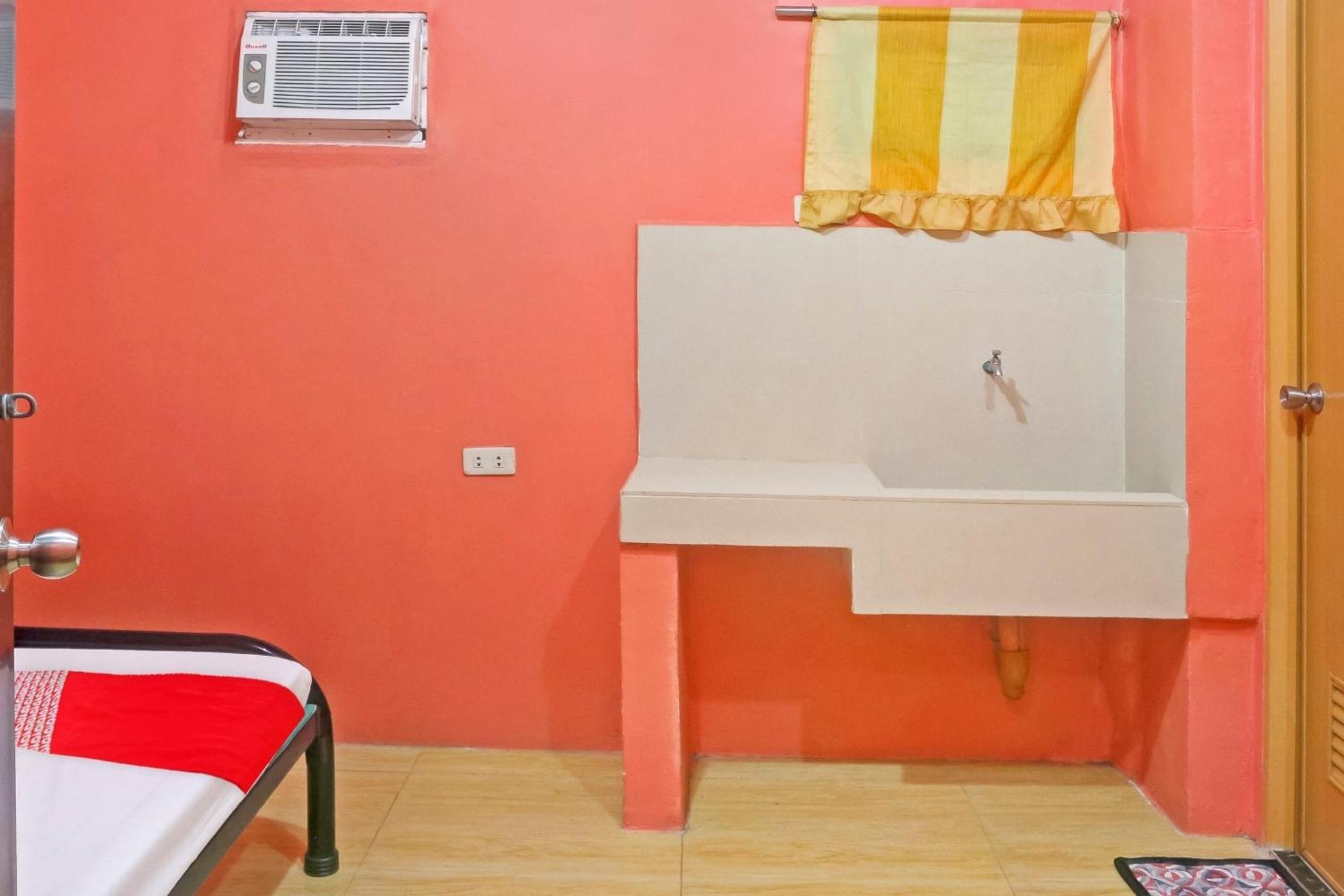 Hotel Solanos Transient House Pasay Esterno foto