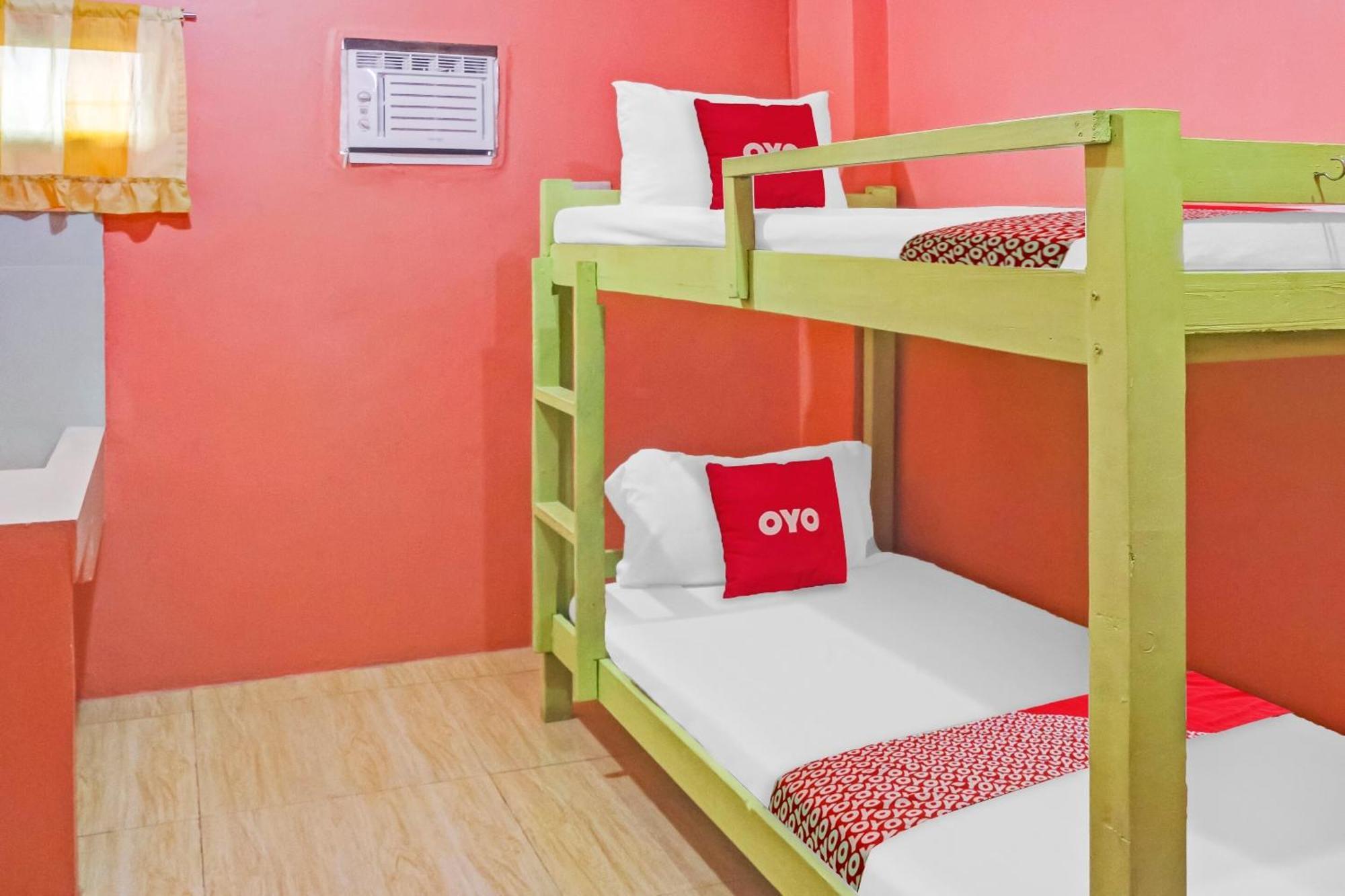 Hotel Solanos Transient House Pasay Esterno foto