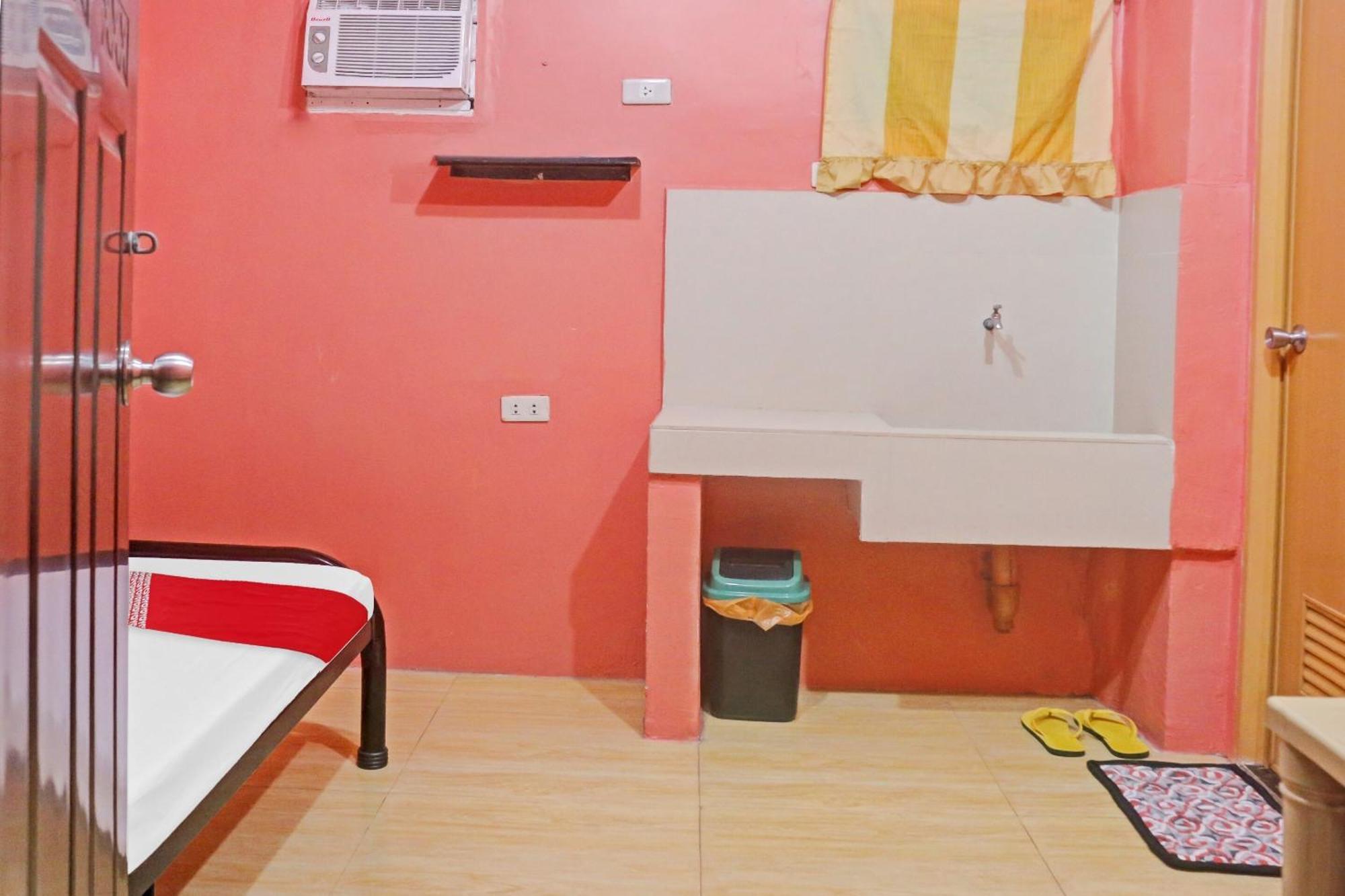 Hotel Solanos Transient House Pasay Esterno foto