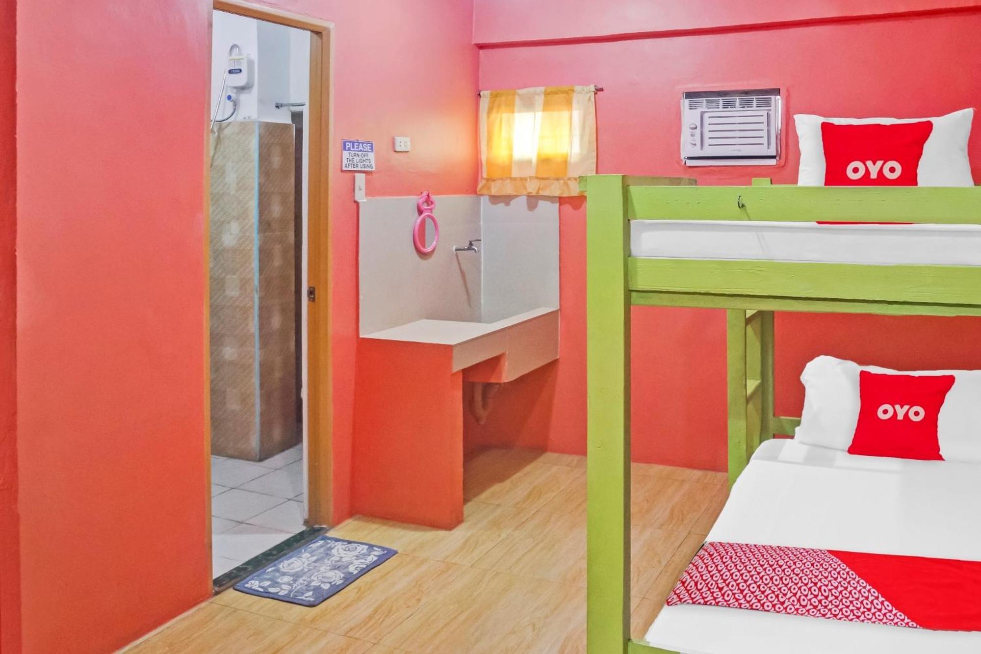 Hotel Solanos Transient House Pasay Esterno foto
