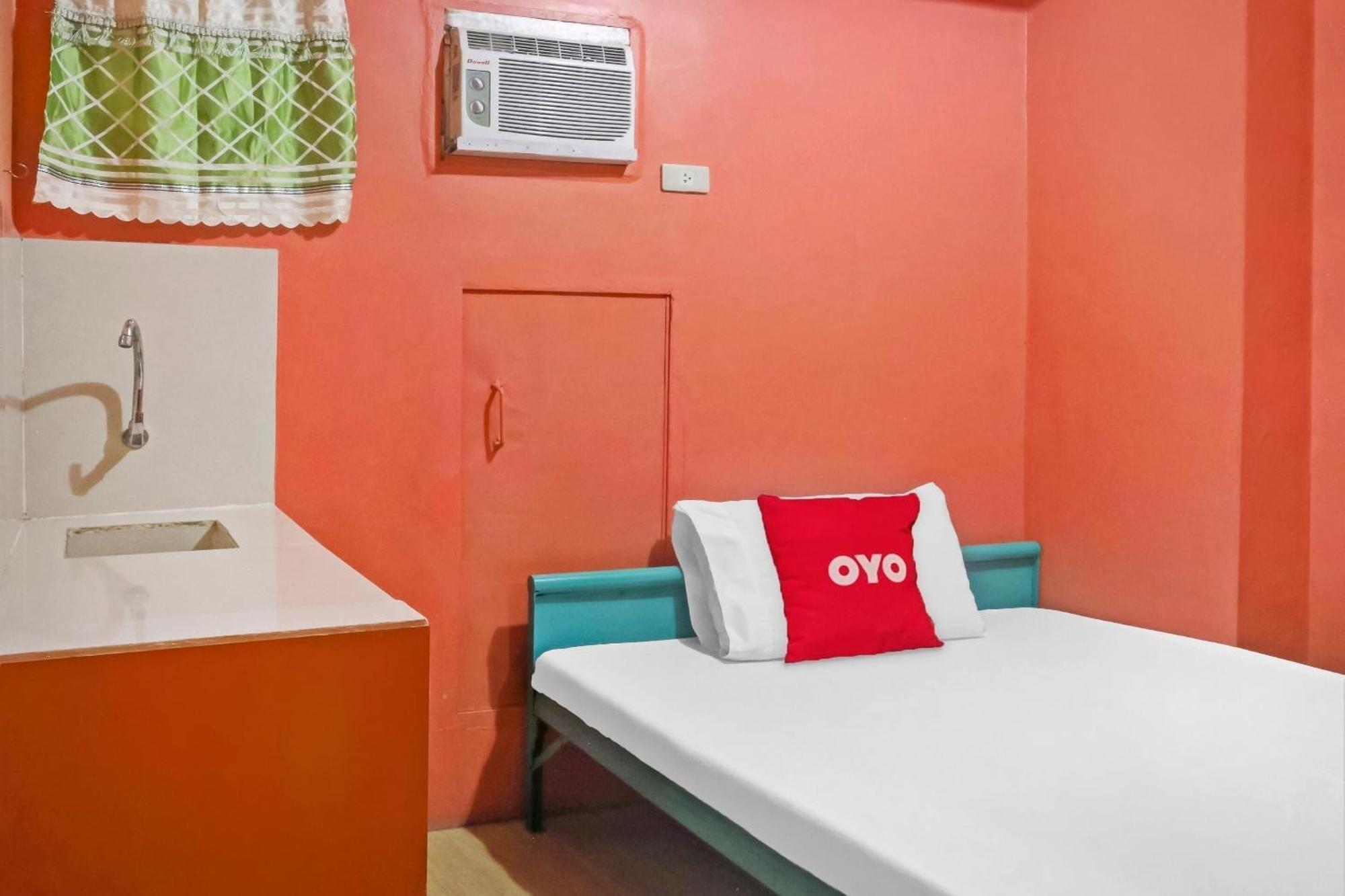 Hotel Solanos Transient House Pasay Esterno foto